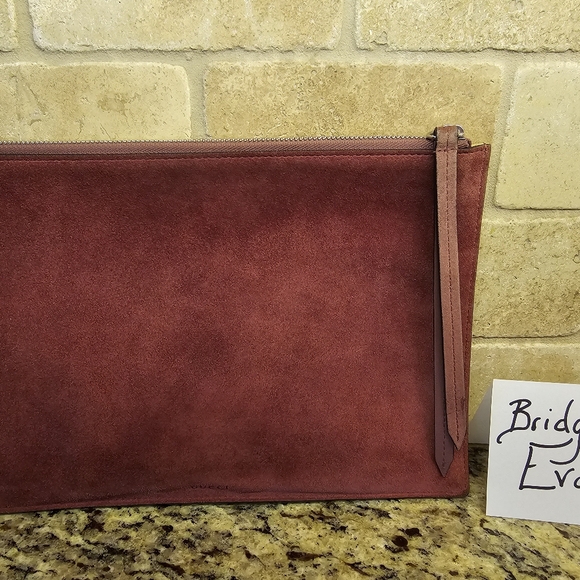 Gucci Bloom Large Pouch (Authentic) - Picture 3 of 14